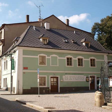 Hotel U Zvonu クトナー・ホラ エクステリア 写真