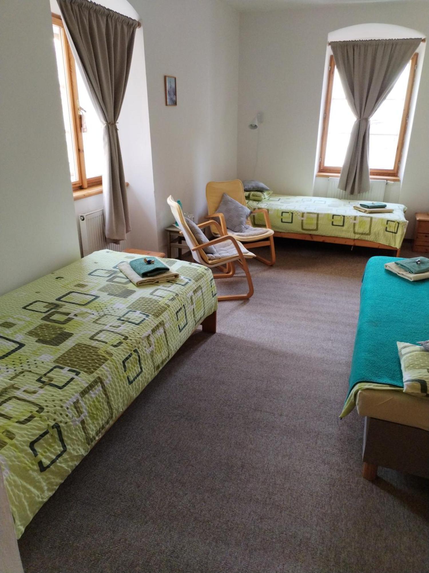 Hotel U Zvonu クトナー・ホラ エクステリア 写真